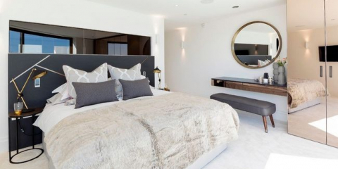 85+ Bílých ložnice interiérové ​​myšlenky: elegantní luxus (fotografie)